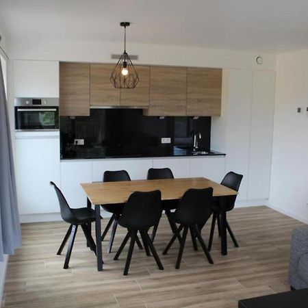 West Bay Familieappartement 米德尔克尔克 外观 照片